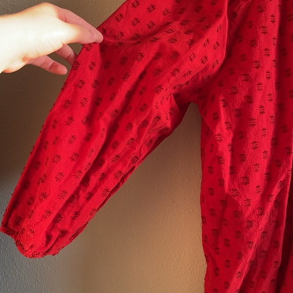 Universal Goods Thread Co Bright Burnt Orange/Red Top in Size M - Good Condition - Picture 9 of 12